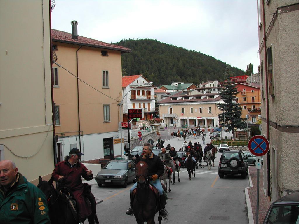 Albergo Del Sole Roccaraso Esterno foto